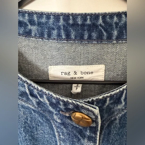 Rag & Bone Drew Denim Jacket
Lightweight Rigid Denim in Adeline - Picture 7 of 8